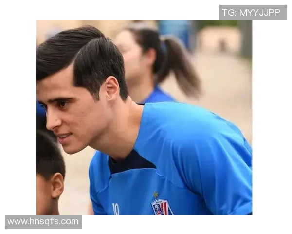 钟鑫足球球星的家乡背景及成长历程揭秘